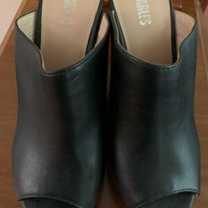 Charles by Charles David Black Leather Mules